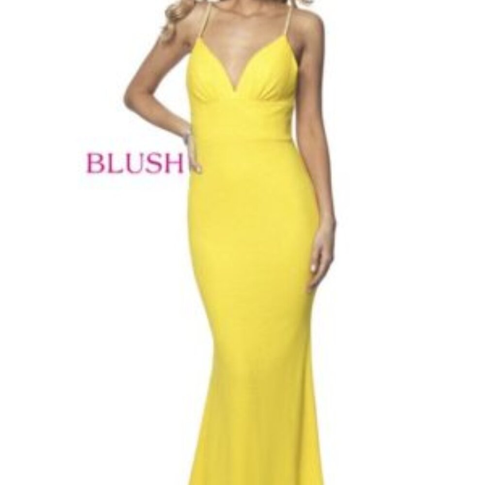 BLUSH PROM 11891 YELLOW  size 4